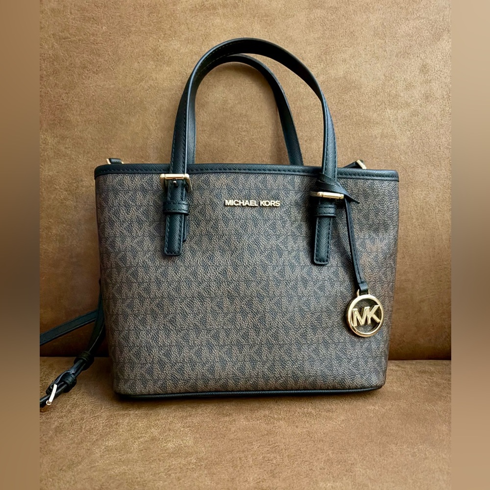 Michael Kors Jet Set Travel Tote Crossbody In Signature Brown Black